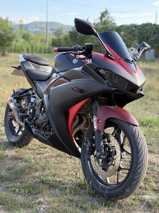 Yamaha YZF-R3 2015