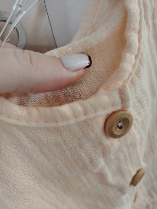 Muślinowa sukienka brzoskwinia