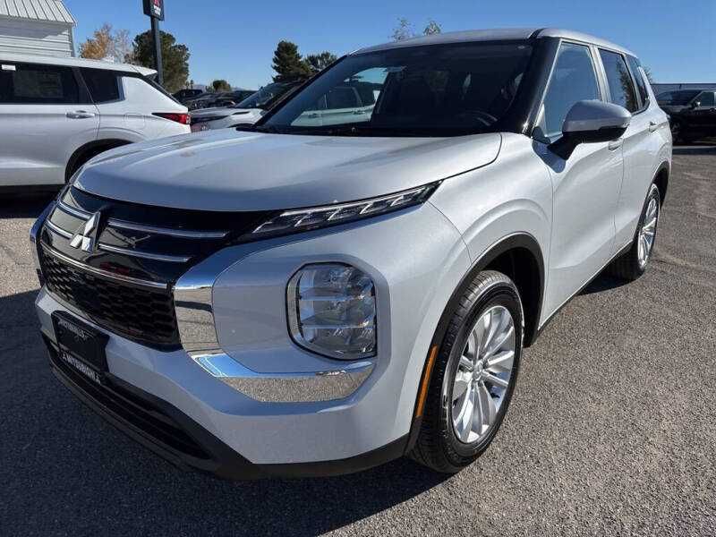 2025 Mitsubishi Outlander ES
