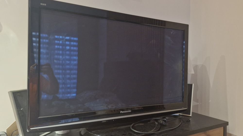 Telewizor Panasonic plasma 42"  Stan idealny
