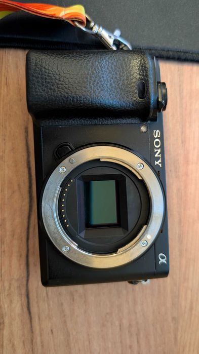 sony a6300 + 16-50mm пробіг 20152