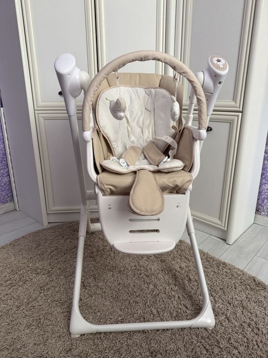 Стільчик-гойдалка CARRELLO Triumph