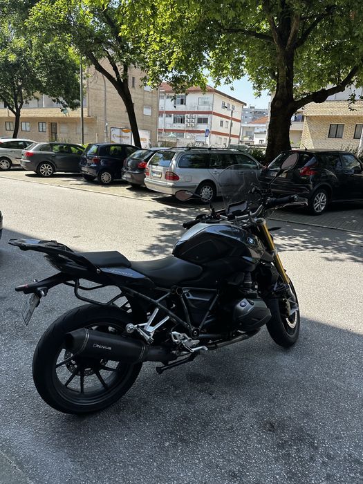 Bmw r1200r triple black