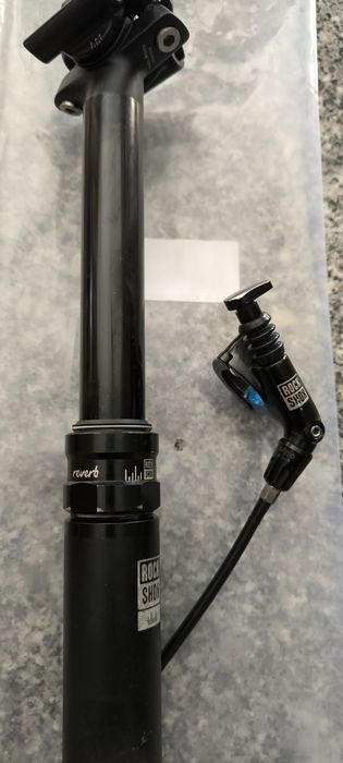 Selim telescópio Rockshox Reverb