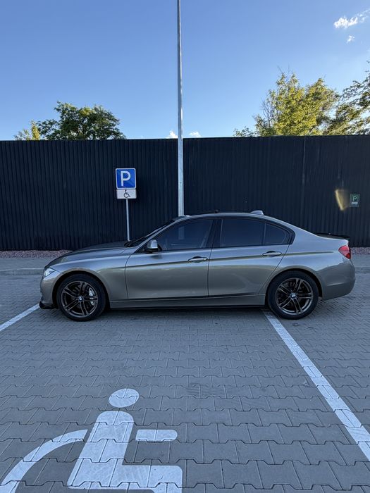 BMW 3 Series 2017 VIN WBA8B9G33HNU57141 фото оголошення 3 з 13