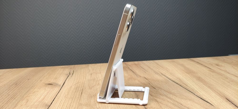 Apple iPhone 15 Pro Max 256GB white titanium/ OS 18 / фізична сім /— Чудовий стан / АКБ 87% / neverlock / магазин / гарантія