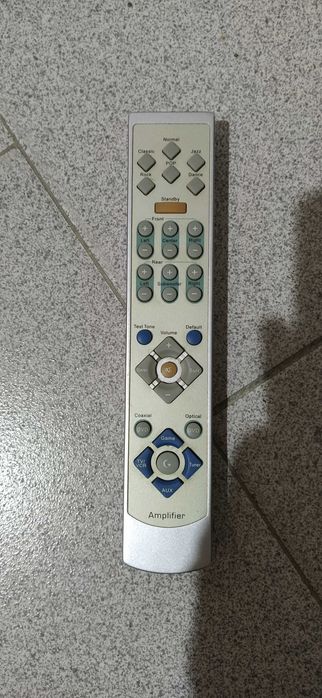 Amplificador Mustek A920 + Colunas 5.1 (novas)
