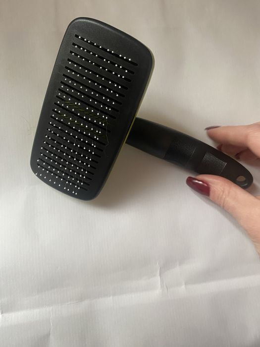 Продам щітку для догляду за шерстю домашніх тварин