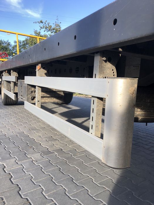 Odboje antyrowerowe osłony Wielton pasują do naczep