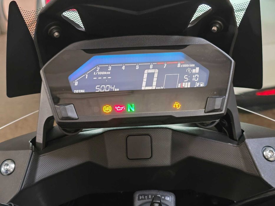 Honda NC750X com 5000 km´s em excelente estado