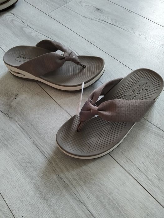 Жіночі шльопки Skechers 37 р.24см нові