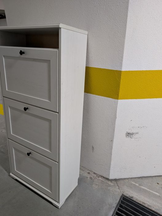 Sapateira Ikea Brusali