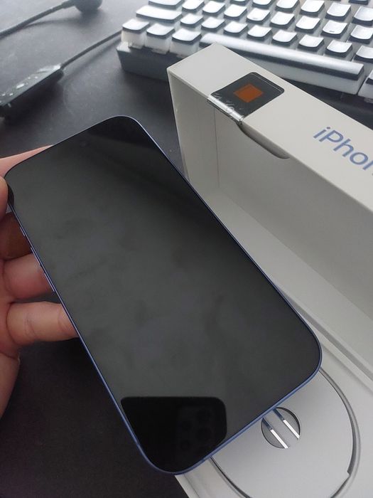 Poekspozycyjny Iphone 16 128gb ultramaryna kondycja baterii 100%