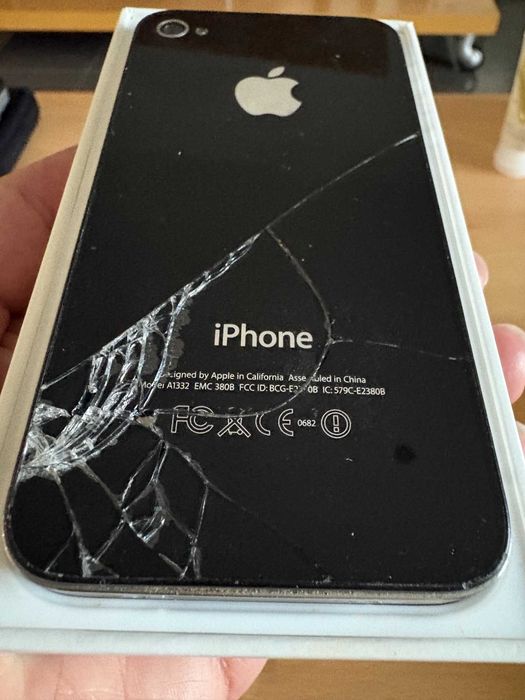 iPhone 4 8Gb bloqueado à MEO