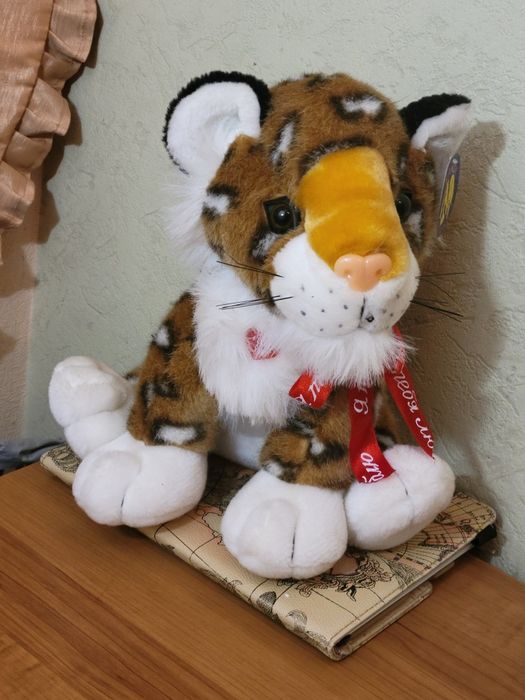 Іграшковий леопард