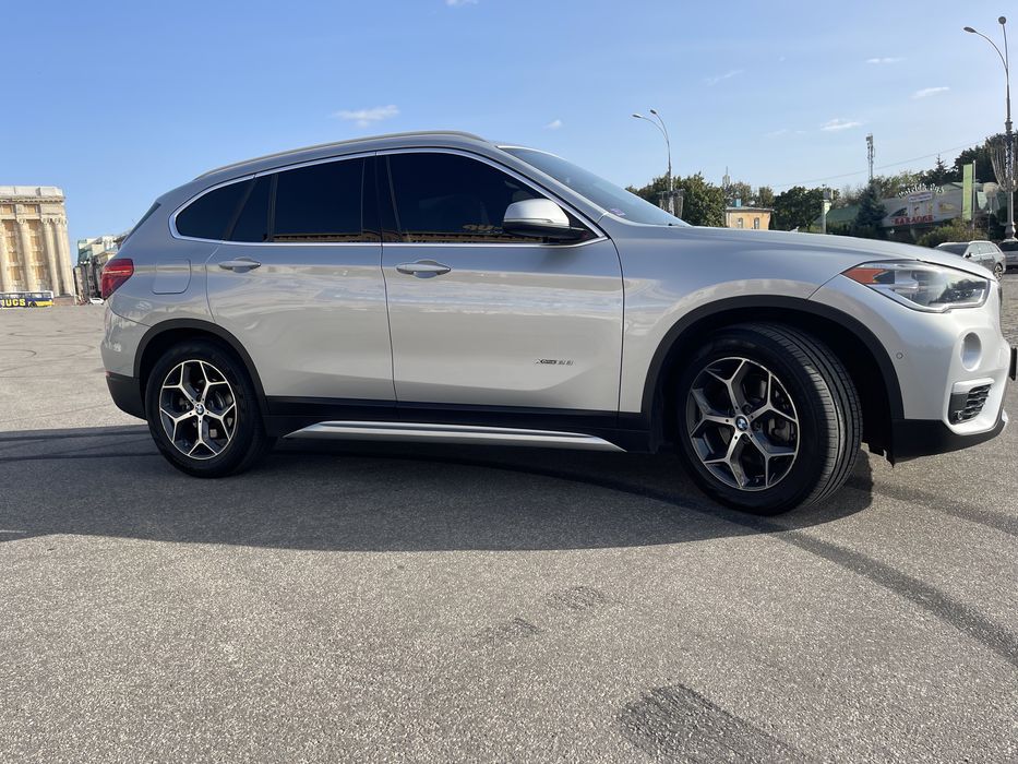 Продам свій власний Bmw X1 xDrive