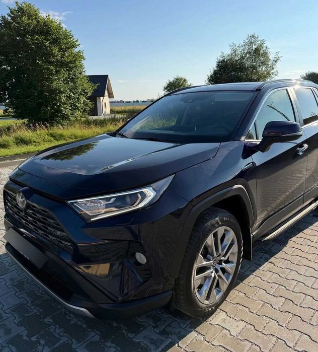 Продам Toyota RAV4 2020 2.5 Hybrid