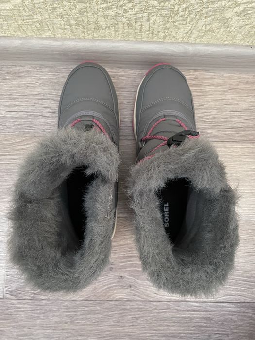 Чоботи зимові Sorel 39 р. (25 см)