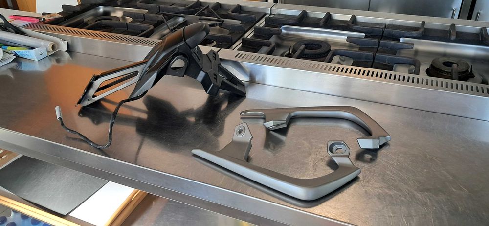 Tracer 900 suporte matricula e pegas