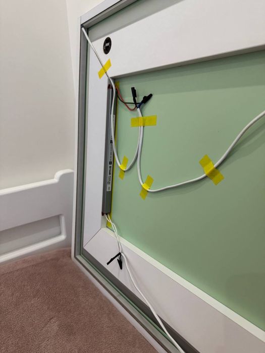 Дзеркало з LED підсвіткою