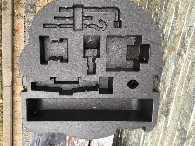 Honda CRZ- Styropian Bagażnika