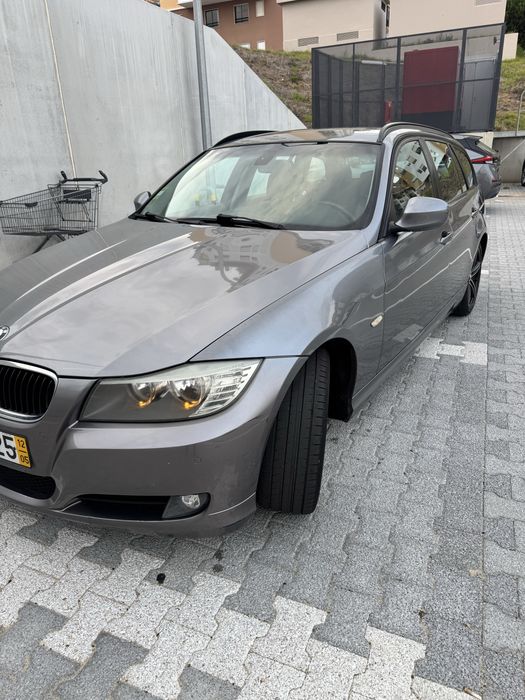 BMW 318d  ano 2012 foto 2