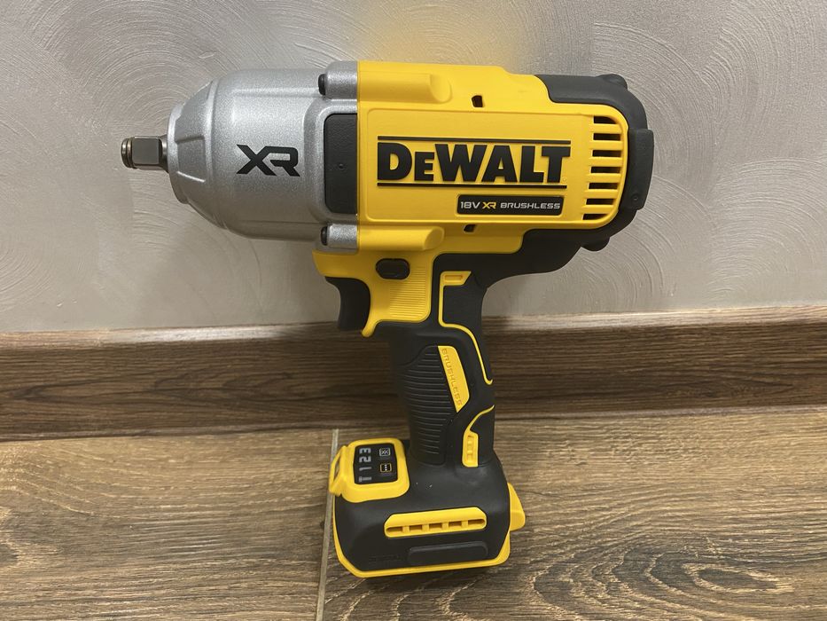 Гайковерт DeWalt DCF900
