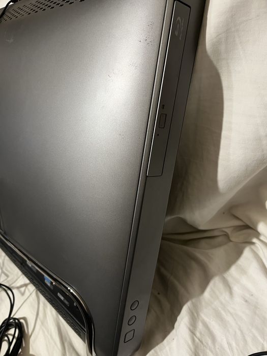 Komputer Dell Inspiron One 2310.