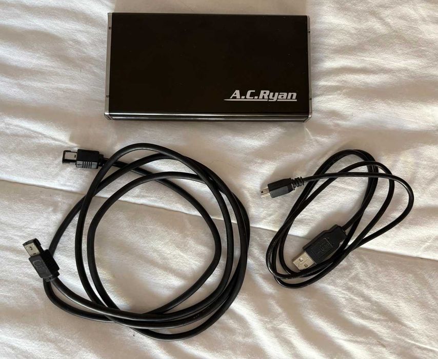 Conjunto de caixas A.C.Ryan eSata (6Gb/s) ou USB2.0 para HDD ou SSD