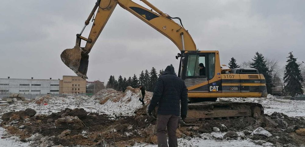 Екскаватор гусеничний CAT320