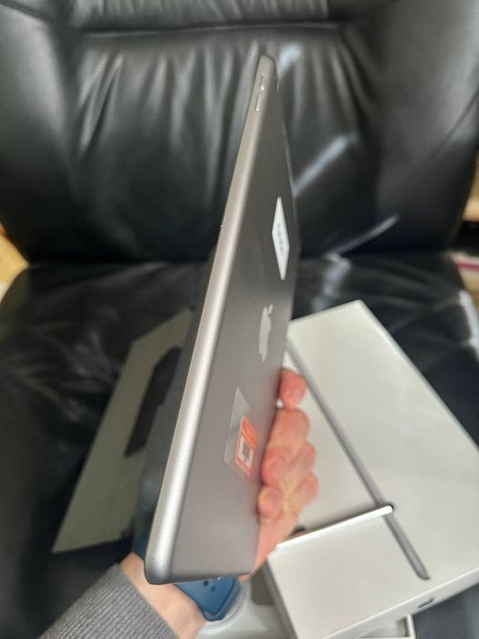 IPad оригінал/гарантія+зарядка+стилус