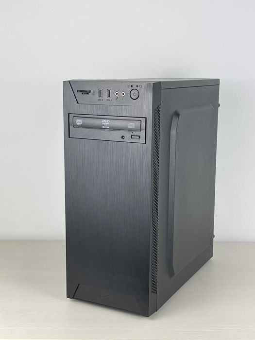 Komputer Intel Core i3-8100 8GB DDR4, SSD 240GB, Win 11 Pro Jak Nowy