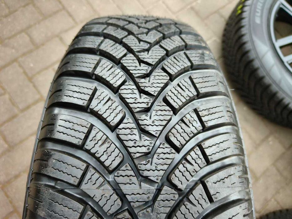215/65 103H R17 FALKEN EuroWinter HS01 SUV NOWE 8mm 2022r Zimowe 4szt Opony