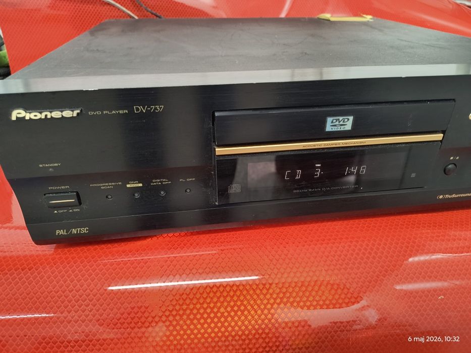 Pioneer DV-737 DVD player