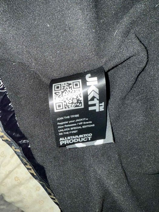 Kurtka czarna  Jack1t Jackit puchowa stan idealny rozmiar S