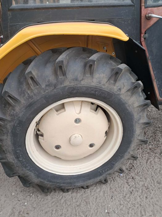 Ursus C360 C4011
