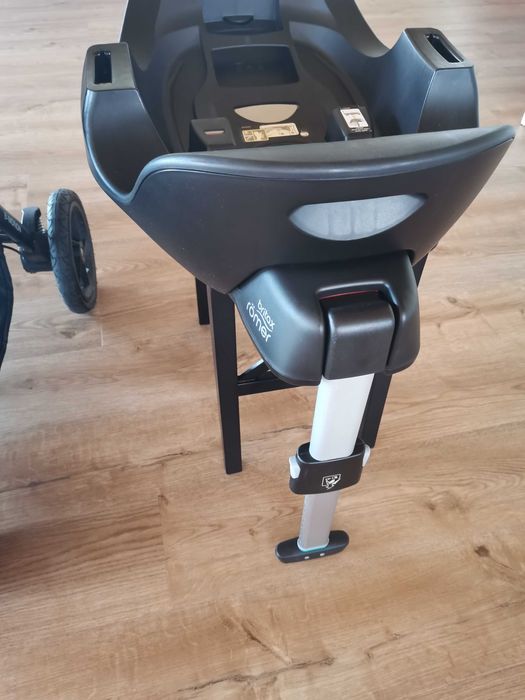 OVO, CARRINHO e ISOFIX Britax Romer em óptimo estado