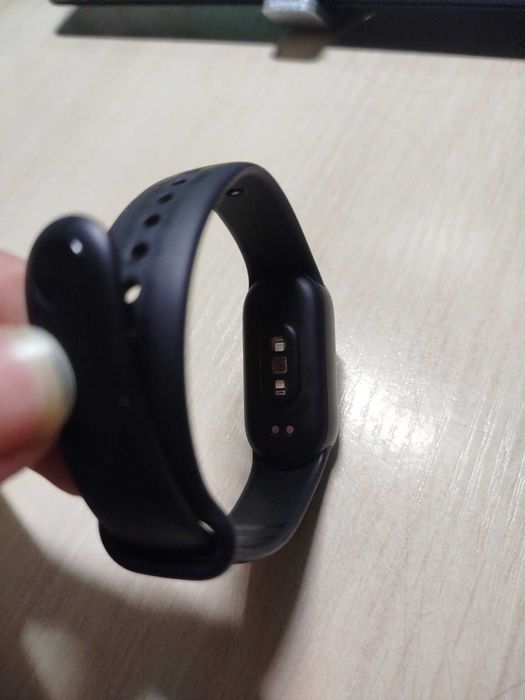 Продаєм фітнес-браслет Mi band 9