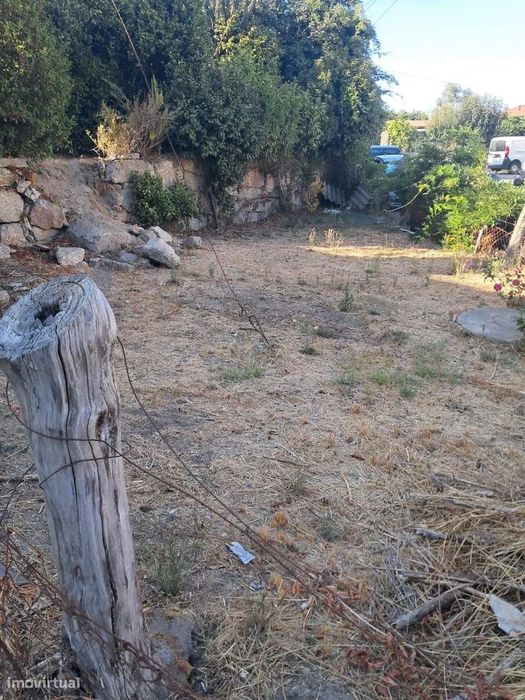 Moradia independente à venda na Rua da Assenta, 187