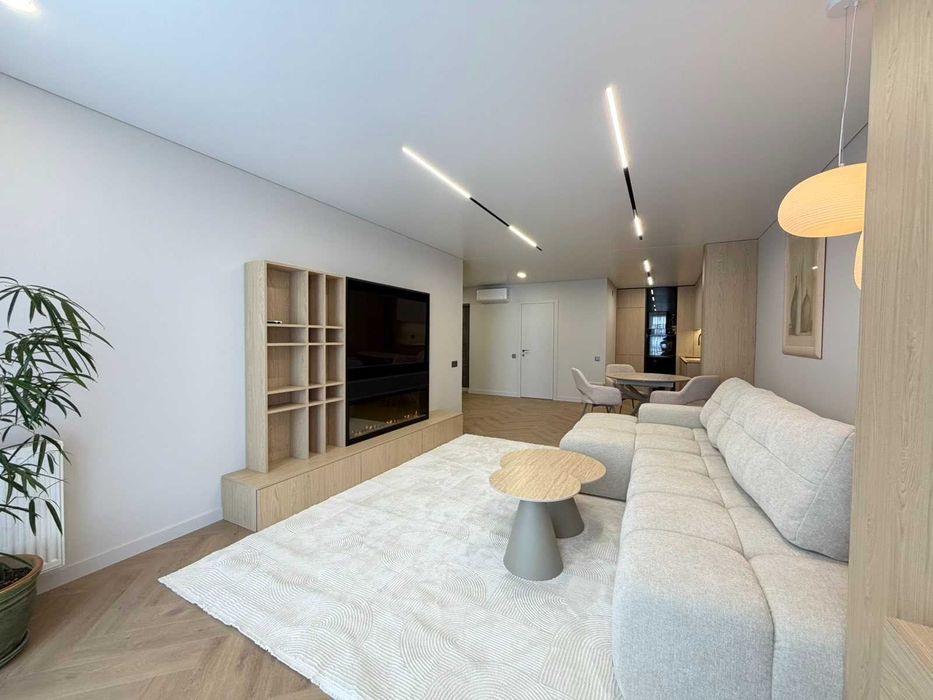 Продаж квартири в ЖК Америка, вул. В. Великого з дизайнерським ремонтом