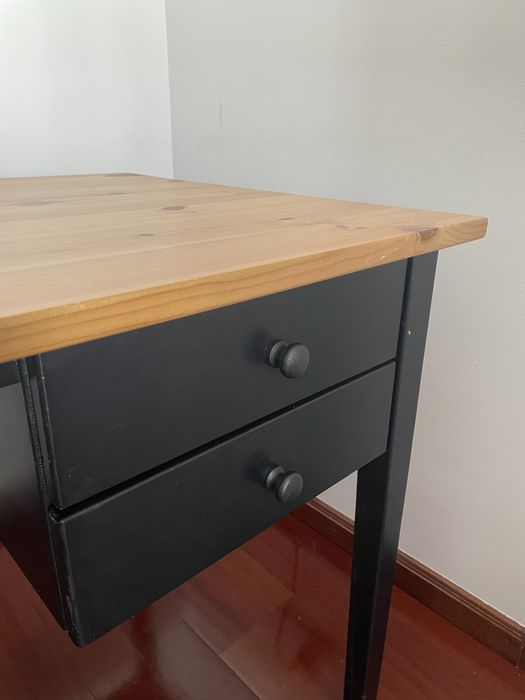 Secretaria IKEA de madeira