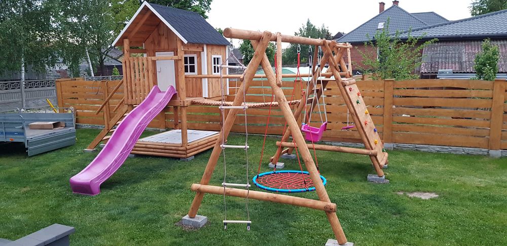 Domek dla dziecka plac zabaw huśtawka zjeżdżalnia ścianka piaskownica