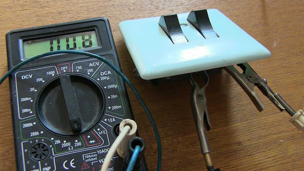 Выключатель СССР двухклавишный. рабочий (не китай!)