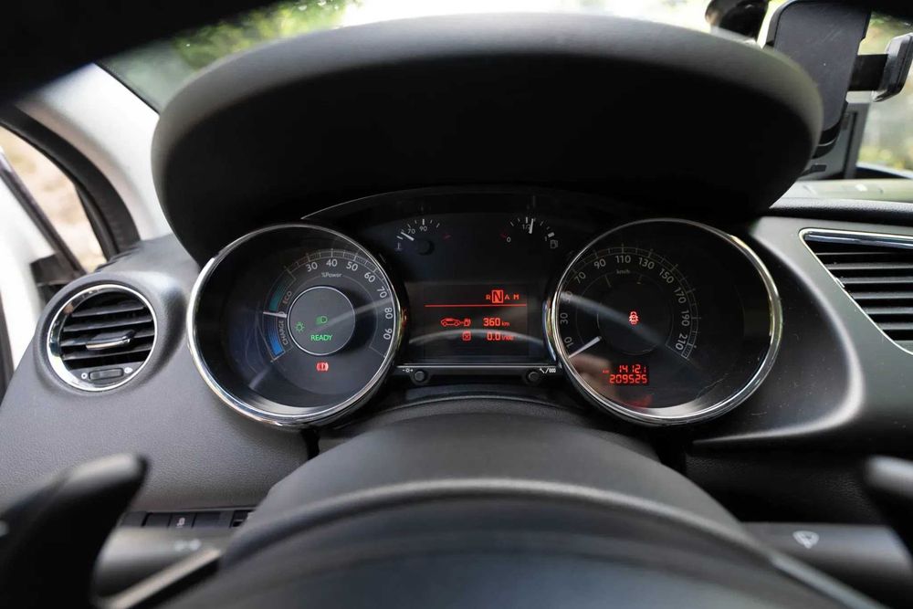 Peugeot 3008 Hybryd 4