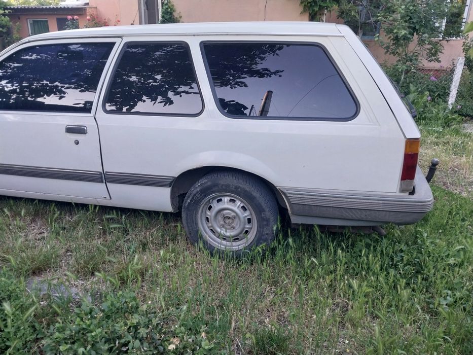 Опель Рекорд Караван Opel Rekord Запчасти Рекорд универслал