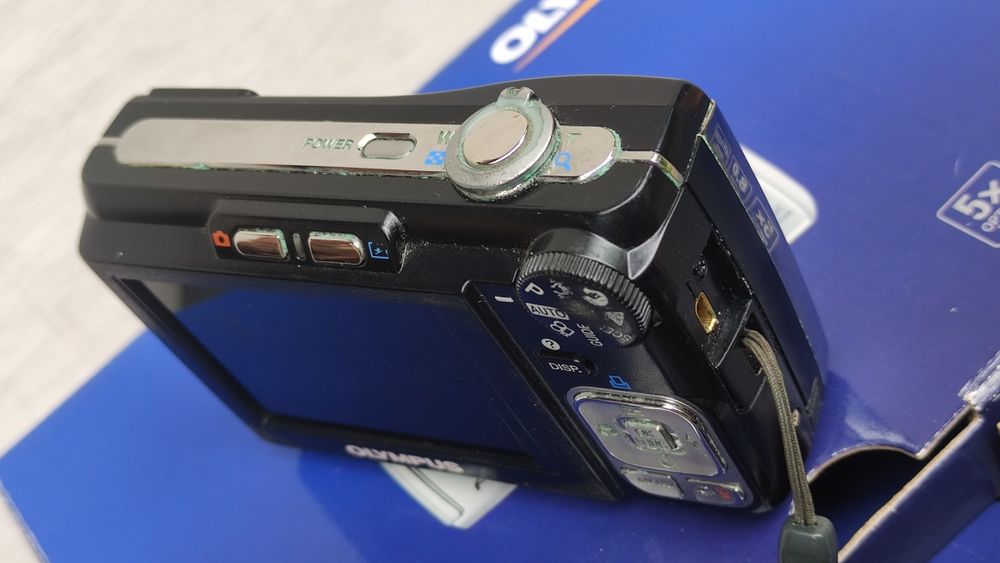 Olympus FE- 310 на частини/відновлення