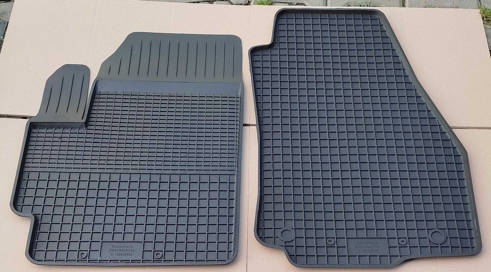 FORD C-MAX 2003r-2010r NOWE Dywaniki PRZÓD gumowe przednie korytka korytko