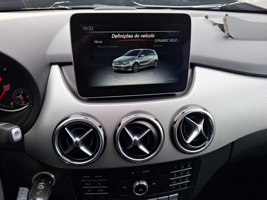 Mercedes B 180 d Style [CX Automatica]  111 Mil kms Nacional de 2018