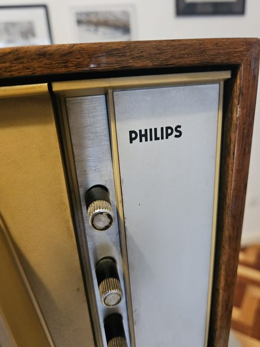 Televisão Vintage Philips