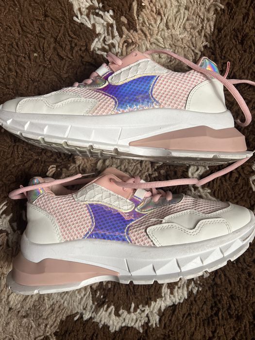 Buty sportowe z siateczka